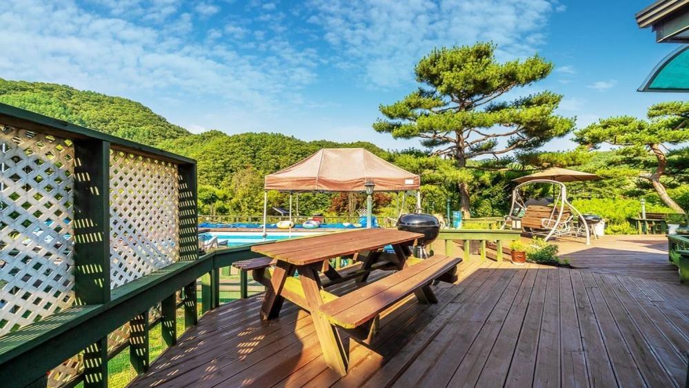 Tasha'S Garden Pet Friendly Pension Hongcheon Exterior foto